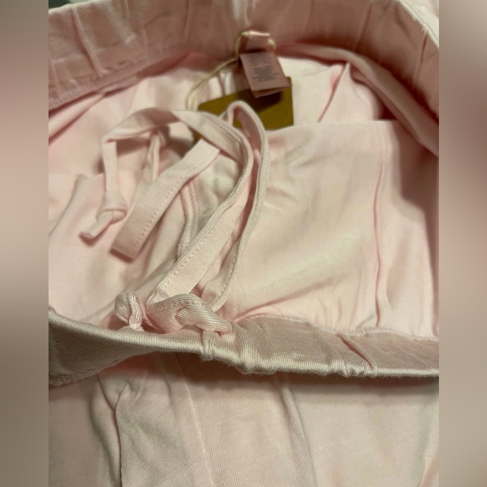 SKIMS UNRELEASED Sleep Set - Picture 6 of 6
